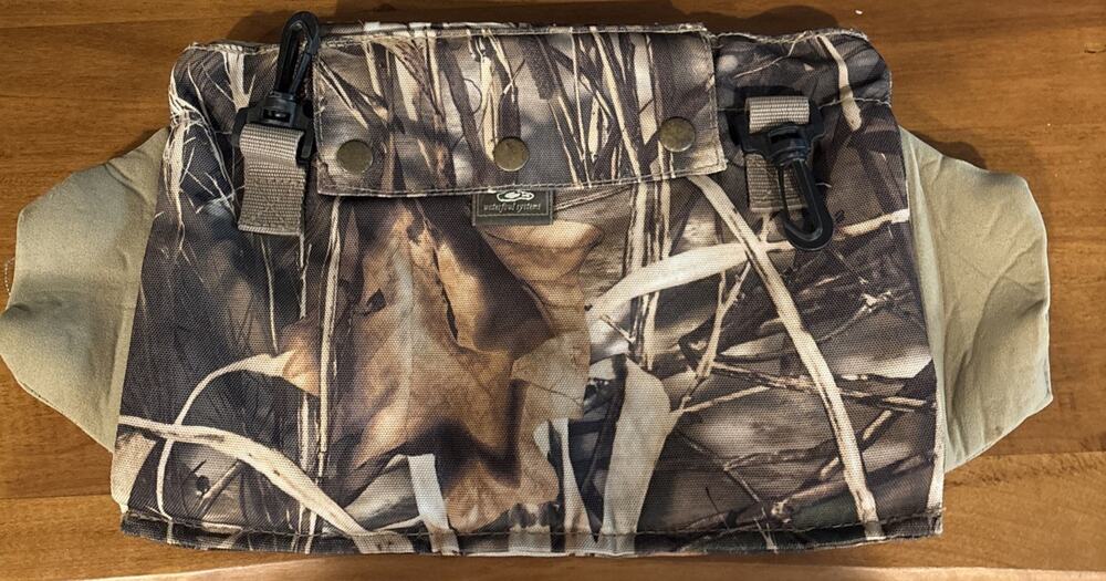 Drake Waterfowl Systems Hand Muff Warmer / Organizer Advantage Max 4 Camo